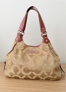 (Category: ) located in . Submitted by foundandloved.kl (Listing ID 1459733021, Image 1). Description: .