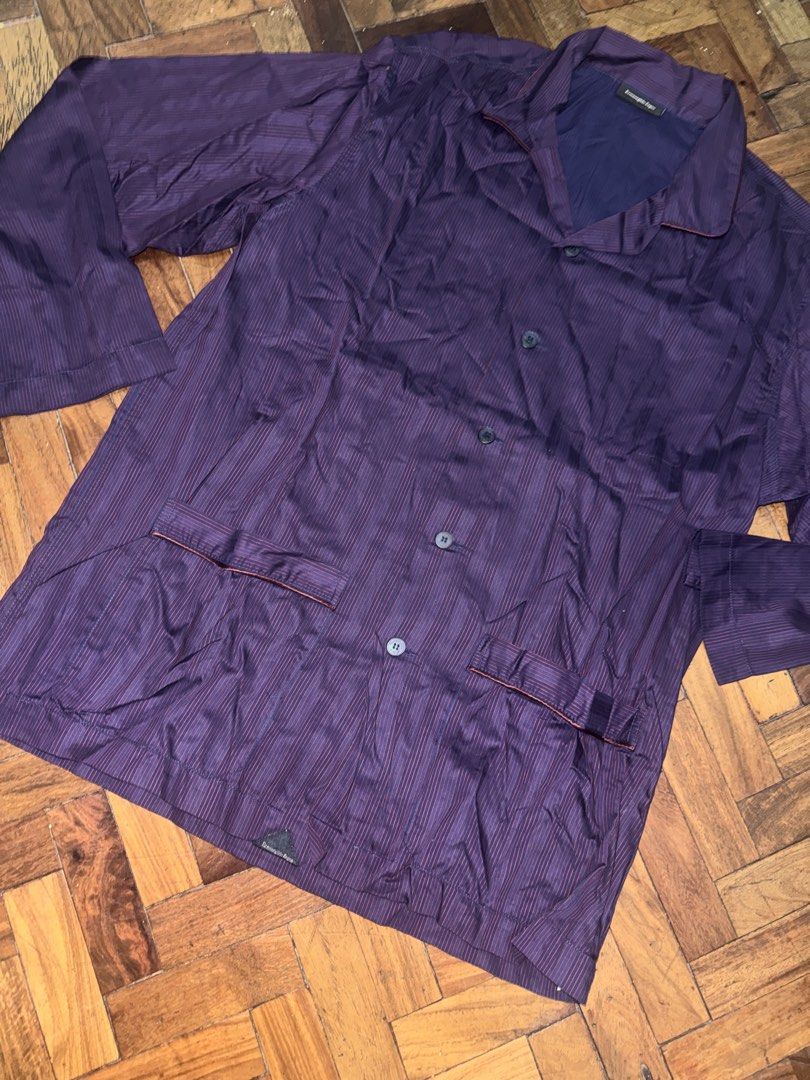 Authentic Ermenegildo Zegna Shirt (Category: Sleep and Loungewear) located in Manila. Submitted by mabuhaymiles (Listing ID 1459805071, Image 2). Description: Medium -50 size but fits til LARGE .