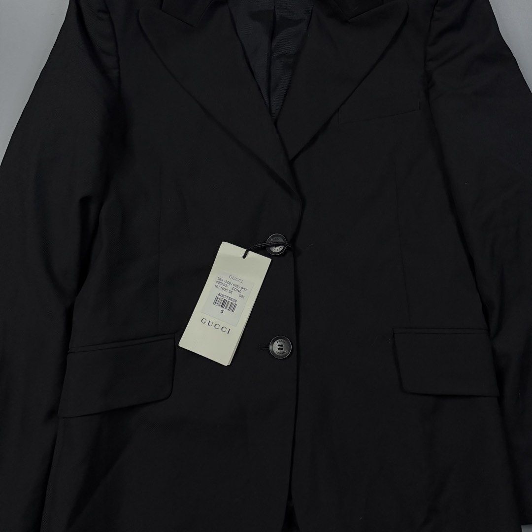 (Authentic) Gucci - Blazer Womens Brandnew (Category: Coats, Jackets and Outerwear) located in Paranaque City. Submitted by millennial_goodz (Listing ID 1459880088, Image 3). Description: WTS (Authentic) Gucci - Blazer Womens Brandnew Size 38 Dimensions: 18" / 26" - 22" Sleeves Brandnew with tag Authentic P4,000 only DM.