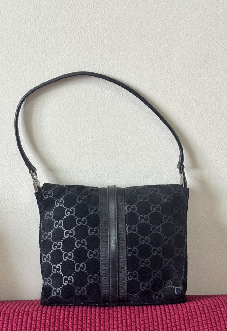 Authentic Gucci Suede Jackie bag (Category: Luxury Bags & Wallets) located in Quezon City. Submitted by iam.me09 (Listing ID 1455364845, Image 2). Description: 1997 Tom Ford Gucci GG- kili kili bag suede Jackie 💯 authentic Dimension: H: 8” W: 9” D: 2.5” Spacious as it expands Flaws: inner zipper replaced No inclusions ** As seen in pic** RFS: Spring Cleaning. All bags posted are my personal collection. MOP: GCASH / BPI SF: vJ&T / Lalamove / Grab