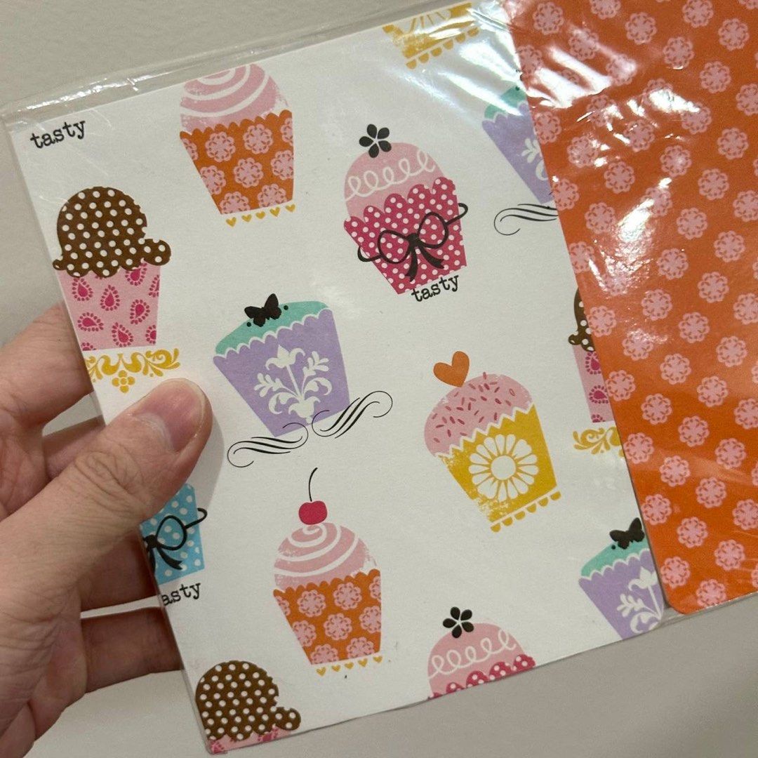 [Authentic] W&S Cupcake Pattern Jotter Pad Memo Pad Stationery Set (Category: Stationery & School Supplies) located in Quezon City. Submitted by brandedusagoodies (Listing ID 1459877107, Image 2). Description: Cute vintage-style W&S wit & style collection stationery set featuring colorful cupcake designs and a coordinating orange floral pattern. Brand • W&S wit & style collection • International Fine Paper Exchange Design • Cupcake pattern • Oran