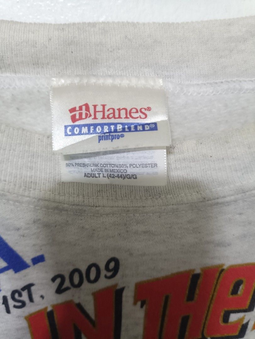 AVDAA 2009 long sleeve shirt (Category: Coats, Jackets and Outerwear) located in Muntinlupa City. Submitted by kamiseta01 (Listing ID 1459729329, Image 3). Description: a vintage gray crewneck sweatshirt featuring a colorful graphic for the A.V.D.A.A. "Duel in the Desert 13" vintage and GP national motocross, cross-country, and trials event held from January 30 to February 1, 2009. 23 by 28 dimes details posted.