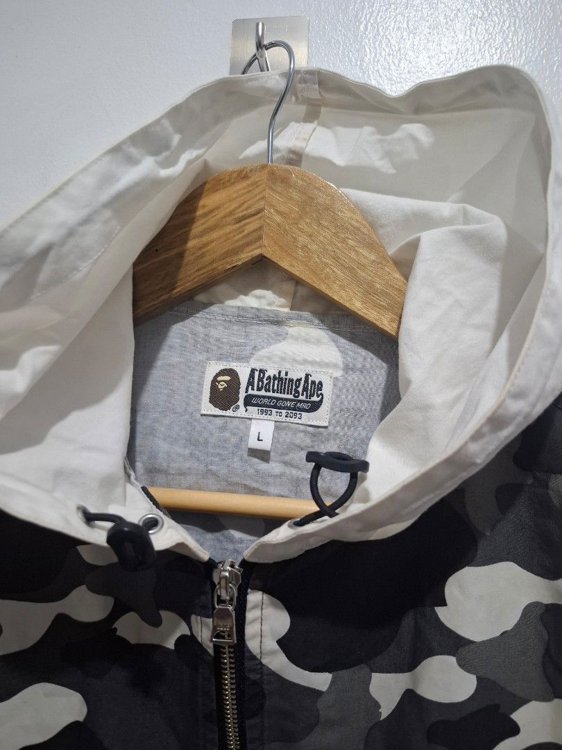Bape camo size large (Category: Coats, Jackets and Outerwear) located in Tarlac. Submitted by christopher.24 (Listing ID 1459792224, Image 3). Description: excellent condition legit.