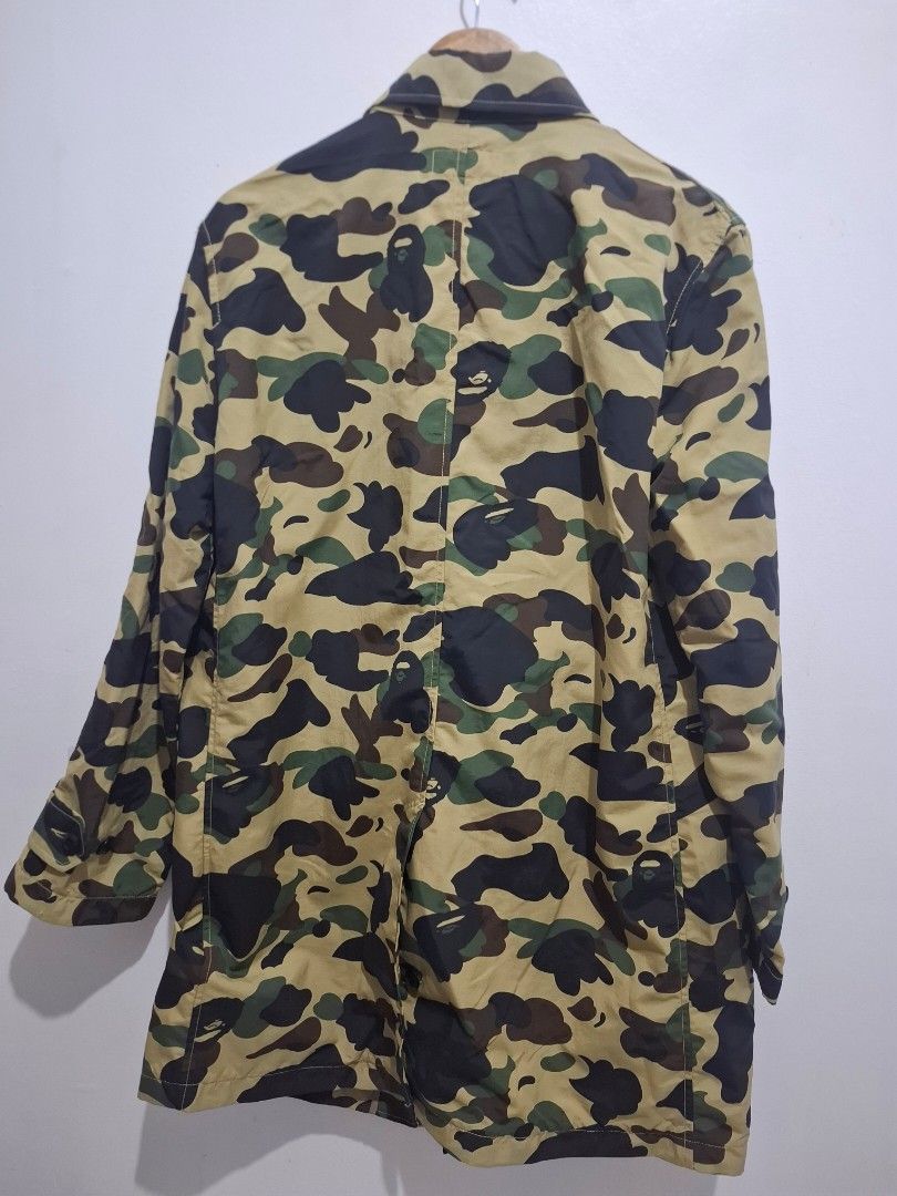 Bape camo size large (Category: Coats, Jackets and Outerwear) located in Tarlac. Submitted by christopher.24 (Listing ID 1459792376, Image 2). Description: excellent condition legit.