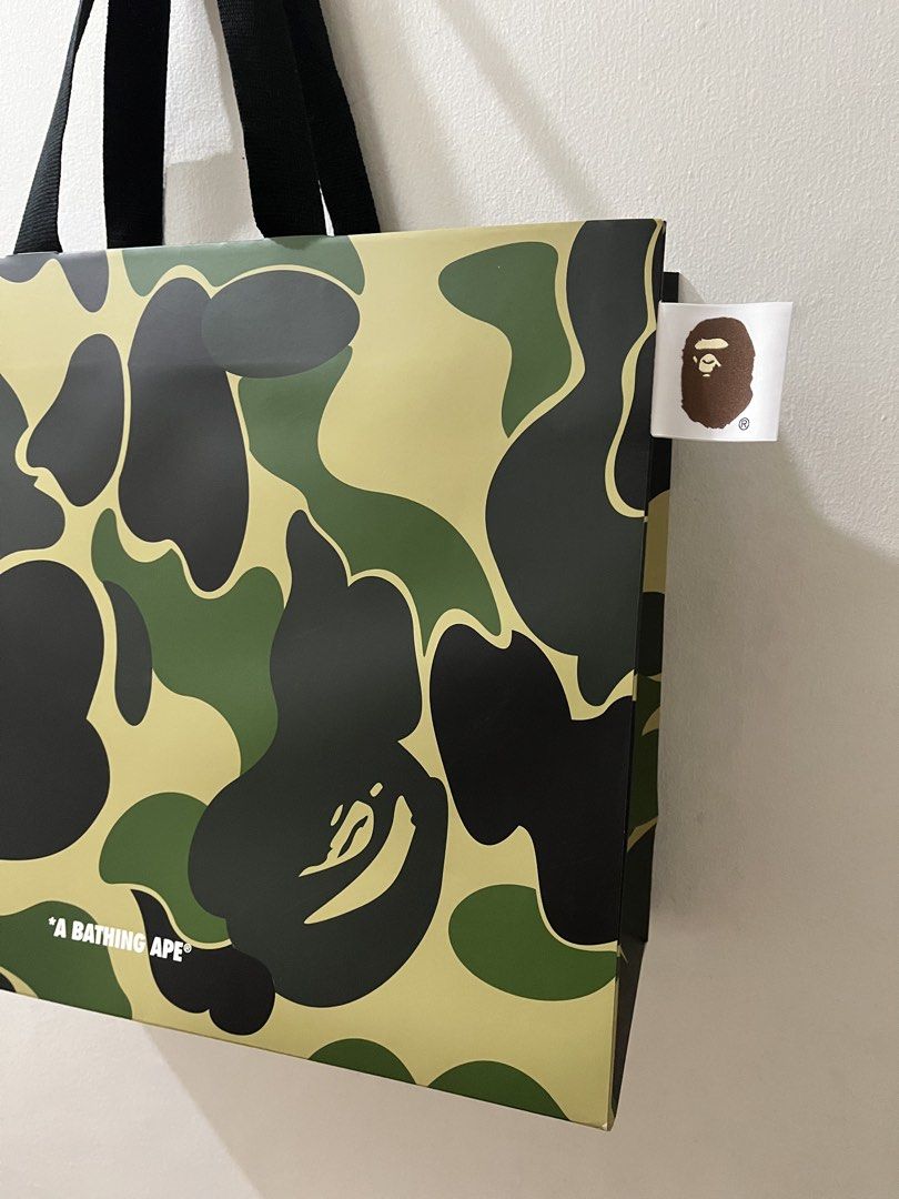 bape large shopping bag (Category: Tote Bags) located in Las Pinas. Submitted by janiah1738 (Listing ID 1459810231, Image 2). Description: - good as new - bought in dubai - negotiable.