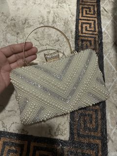 (Category: ) located in . Submitted by raeza25 (Listing ID 1459864377, Image 1). Description: .