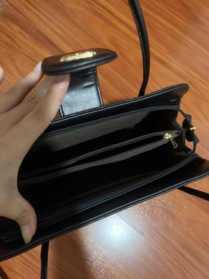 Belladonna Bag (Category: Shoulder Bags) located in Taguig. Submitted by crsthngs (Listing ID 1459699947, Image 3). Description: Rarely Used, No Flaws.