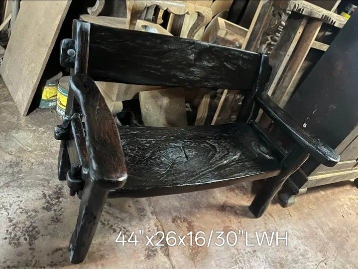 Bench Kamagong (Category: Chairs) located in Manila. Submitted by carmelites36250 (Listing ID 1459782932, Image 1). Description: #forsale Bench 44" x26" x16/30"-LWH❤ Kamagong wood solido🎯 super heavy/super thick✔️ Pick up@shop/Delivery 🚚🚚🚚 PM me ☎☎☎☎ 24,000 ✔️✔️✔️ Price.