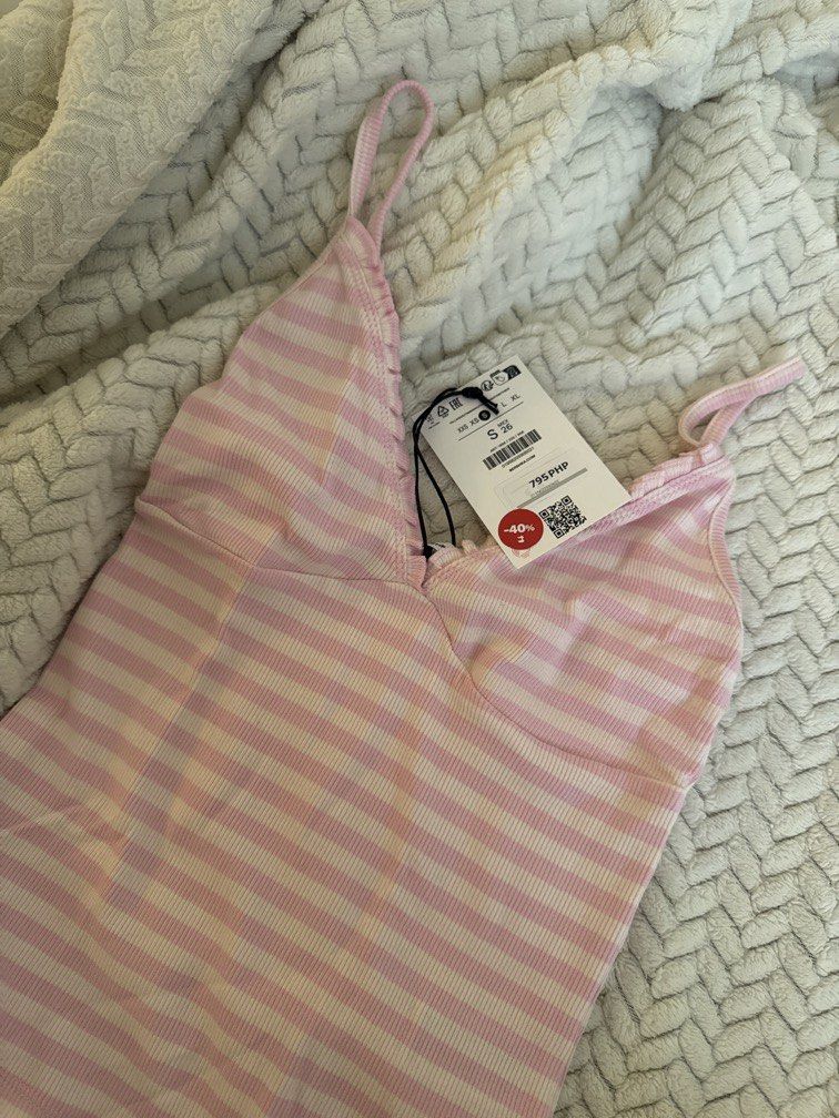 bershka pink stripes tank top (Category: Others Tops) located in Manila. Submitted by flouriesie_ (Listing ID 1459751053, Image 1). Description: bought it for 795 (still on tag) didnt get to try it on in store and when i did at home, it didn’t fit me well! cute design mop: gcash only🤍.