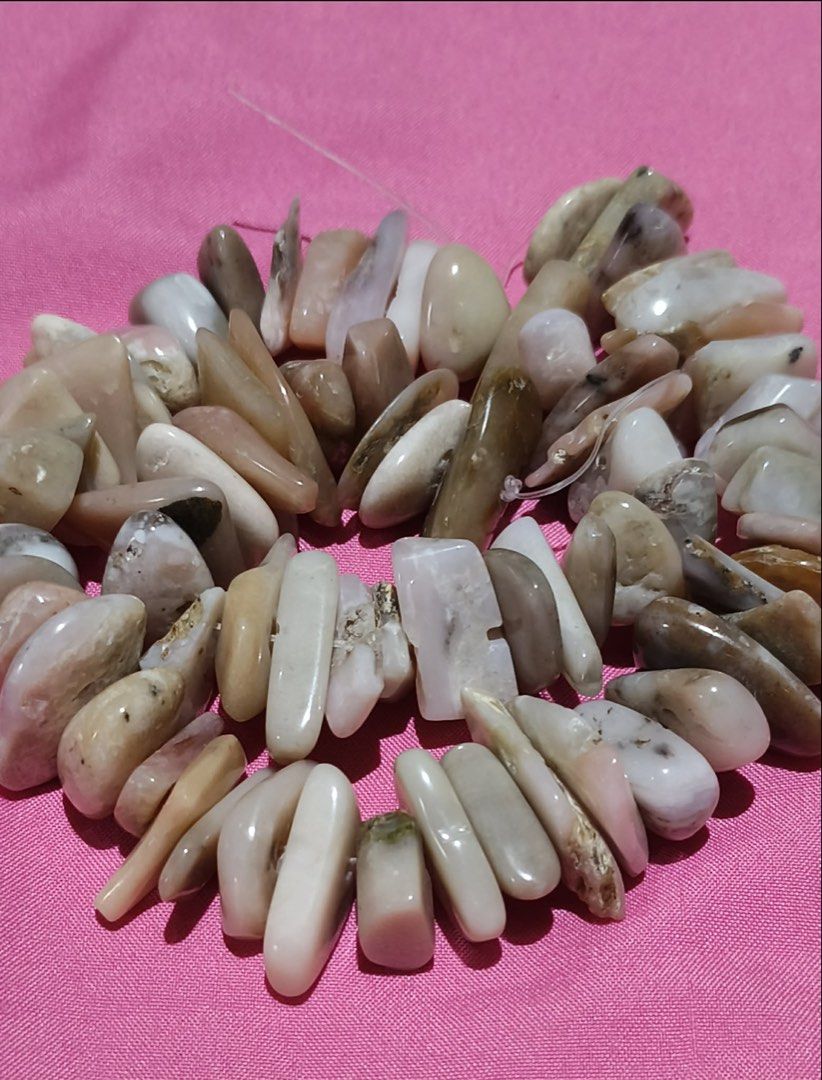 Big natural pink opal nuggets diy (Category: Other Accessories) located in Orani. Submitted by kr_bowtique (Listing ID 1459789165, Image 2). Description: .