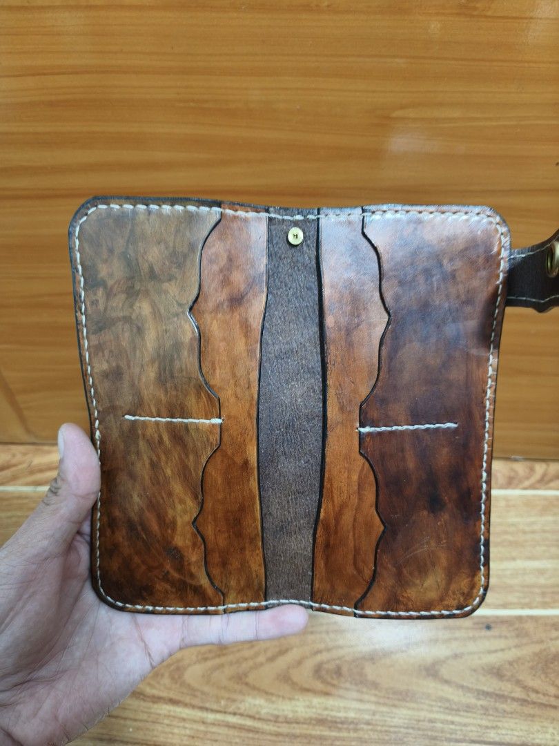 Bikers Wallet Tooled HANDMADE (Category: Wallets & Card Holders) located in Santa Rosa. Submitted by thebear29 (Listing ID 1459807252, Image 3). Description: Made with buffalo vegtan and cowhide vegtan Brass hardware Tooled design.