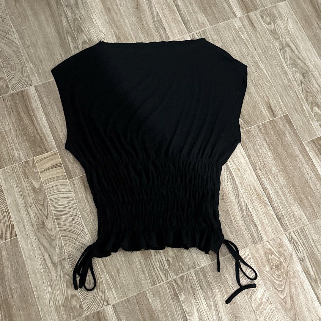 BLACK FITTED WAIST TIE SIDE JERSEY TOP (Category: Others Tops) located in Makati City. Submitted by champ4gnemami (Listing ID 1459740655, Image 1). Description: .