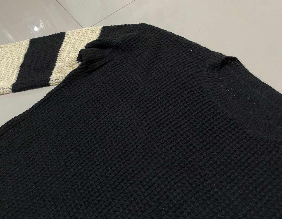 Black Knit Sweater with Striped Sleeves (Large) (Category: Longsleeves) located in Cainta. Submitted by mrdlpr (Listing ID 1459894898, Image 3). Description: Black Knit Sweater with Stripped Sleeves - size: L-XL - good for oversized look RFS: decluttering ‼️ CHECK PROFILE FOR MORE LOW PRICED CLOTHES FOR DECLUTTERING‼️.