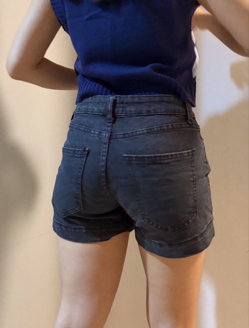 Black Short-Shorts (Category: Shorts) located in San Antonio. Submitted by decluttermemine (Listing ID 1459798491, Image 2). Description: MOP: BPI and GCASH only lalamove/gogo express carried by buyer .