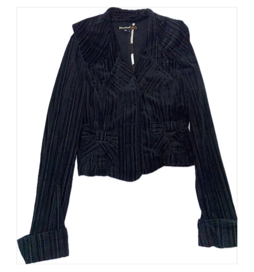 Black Velvet Striped Cropped Jacket (Category: Coats, Jackets and Outerwear) located in Balanga. Submitted by d1038381 (Listing ID 1459835912, Image 1). Description: - Black velvet cropped jacket - Vertical stripe pattern - Collared neckline - Two front pockets with charming bow details - Long sleeves with wide cuffs - Front button-up closure (assumed) - Ideal for dressing up outfits.