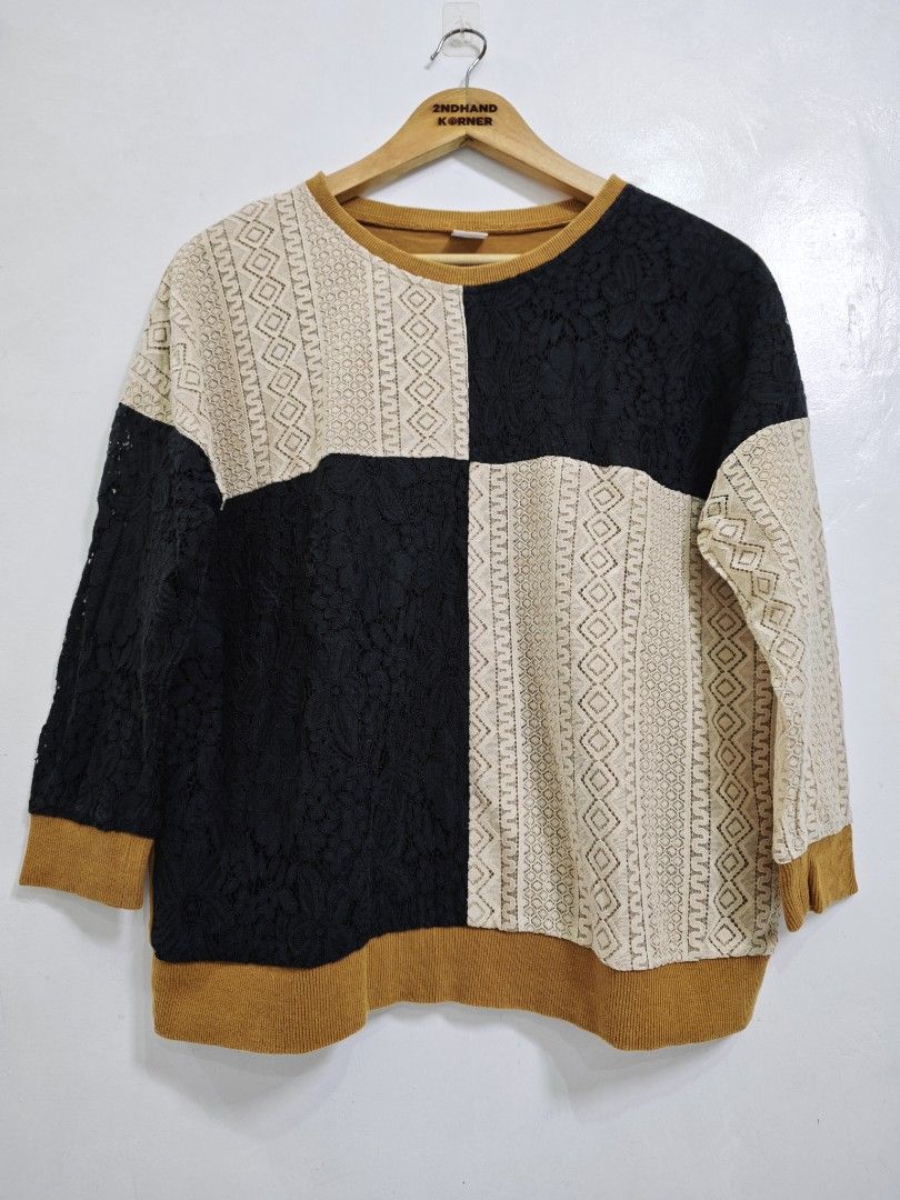 Black/Light Brown Longsleeve (Category: Longsleeves) located in Pasig City. Submitted by dian.juliet (Listing ID 1459790967, Image 1). Description: ▪️Size: Medium to Large ▪️What you see is what you get. ▪️Colors may vary due to lightning. ▪️Flaws are barely noticeable. ▪️Feel free to message me for other details. :) 🖤 dian.