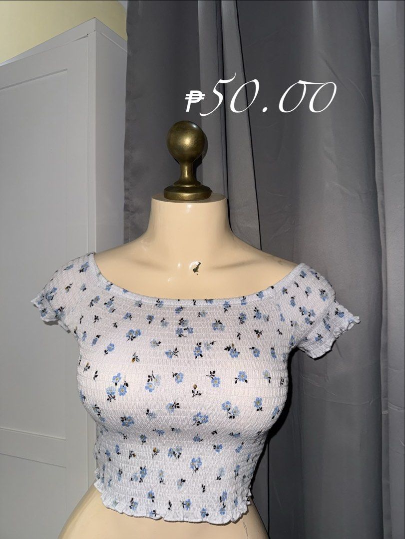 Blue Lace Trim Crop Top with Bow (Category: Others Tops) located in Caloocan City. Submitted by swiftbear.60ad90 (Listing ID 1459785075, Image 3). Description: Price already indicated each photo.
