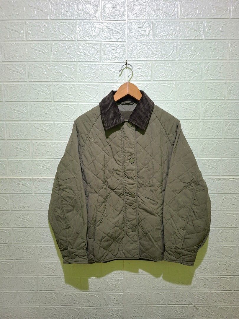 BOXY FIT CORDUROY COLLAR JACKET (Category: Coats, Jackets and Outerwear) located in Cebu City. Submitted by uniqloarchives_ (Listing ID 1459724014, Image 2). Description: BOXY FIT CORDUROY COLLAR JACKET - MEDIUM WIDTH: 25 LENGTH: 24 📌EXCELLENT CONDITION 📌WATER REPELLENT 📌BOXY FIT 📌COLOR RATE: 10/10 📌 WASHED READY TO WEAR 📌 NO ISSUE 📍LOCATION:CEBU CITY 📦COURIER:J&T or MAXIM COD 🏷️₱550 + sf.