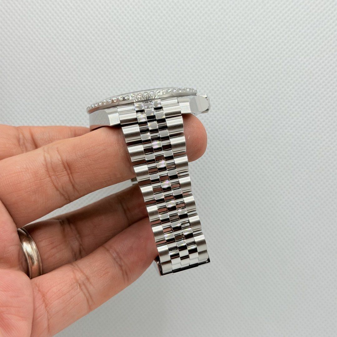 Brand New 07/2026 Rolex 126720VTNR GMT Master II Sprite Jubilee 126720 (Category: Watches) located in Singapore. Submitted by worthytime (Listing ID 1459866079, Image 3). Description: 🫵Join our Tele-gram channel for latest updates: worthytime.biz/tele ➡️Rolex 126720VTNR GMT Master II Sprite Jubilee ➡️July 2026 (5 Years Rolex International Warranty Till 07/2031) ➡️Brand New Unworn ➡️Full Complete Set + Wood Tag (Wood-Grain Card) ✅Trade Up/Down We