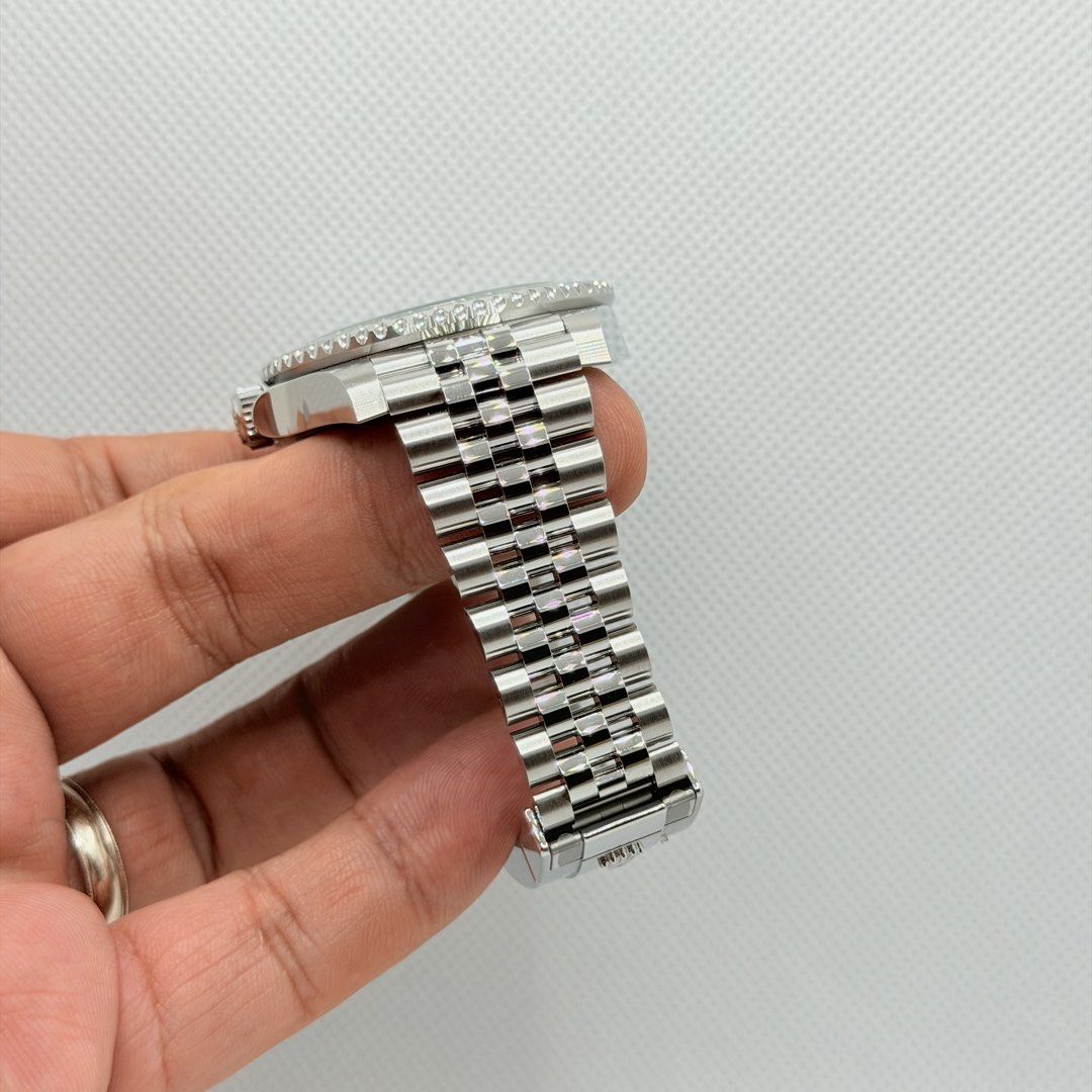 Brand New 07/2026 Rolex 126720VTNR GMT Master II Sprite Jubilee 126720 (Category: Watches) located in Singapore. Submitted by worthytime (Listing ID 1459866079, Image 2). Description: 🫵Join our Tele-gram channel for latest updates: worthytime.biz/tele ➡️Rolex 126720VTNR GMT Master II Sprite Jubilee ➡️July 2026 (5 Years Rolex International Warranty Till 07/2031) ➡️Brand New Unworn ➡️Full Complete Set + Wood Tag (Wood-Grain Card) ✅Trade Up/Down We
