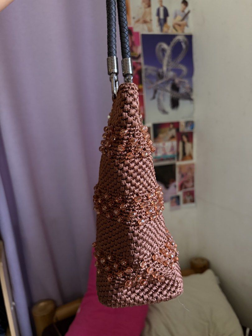 brown beaded woven bag y2k cute (Category: Purses & Pouches) located in Digos. Submitted by m__rth4 (Listing ID 1459714103, Image 2). Description: honest issue: handle is a bit sticky.