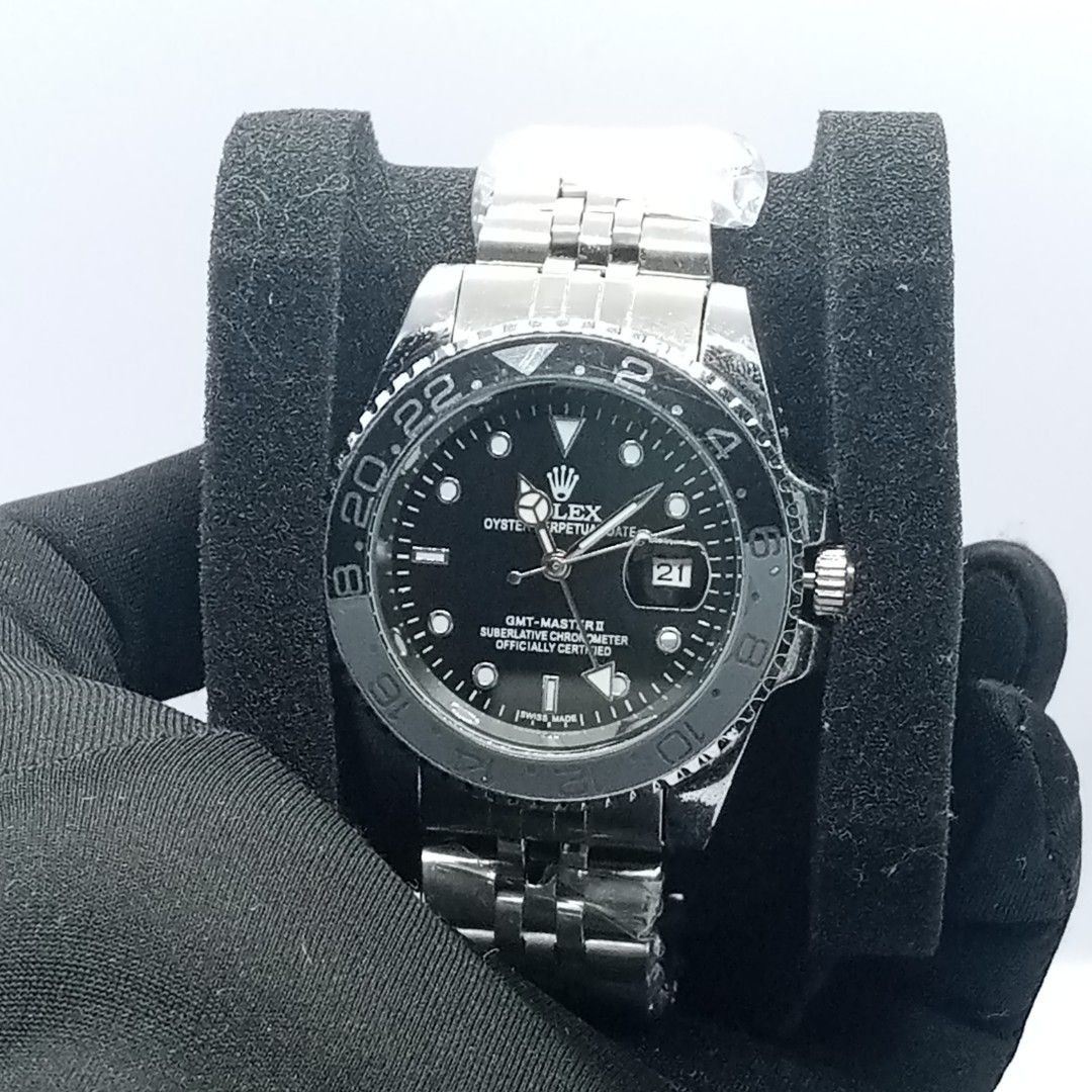 Bruce Wayne (Category: Men's Watches) located in Manila. Submitted by nonanii (Listing ID 1459891200, Image 1). Description: Bruce Wayne.