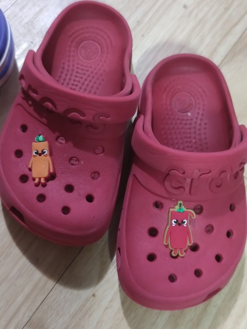 Bundle c8- Crocs Clogs 2-3years (Category: Babies & Kids Fashion) located in Dagupan City. Submitted by jhazrightshop (Listing ID 1459815121, Image 2). Description: 📌 Items are 𝗕𝗥𝗔𝗡𝗗𝗘𝗗|𝗣𝗥𝗘𝗟𝗢𝗩𝗘𝗗, Please manage your expectations...😚🙏💗 ✅ Japan / Korea source HAPPY Shopping!! 😍😍 💰💰 BDO / Gcash 🚛🚛 JnT courier.
