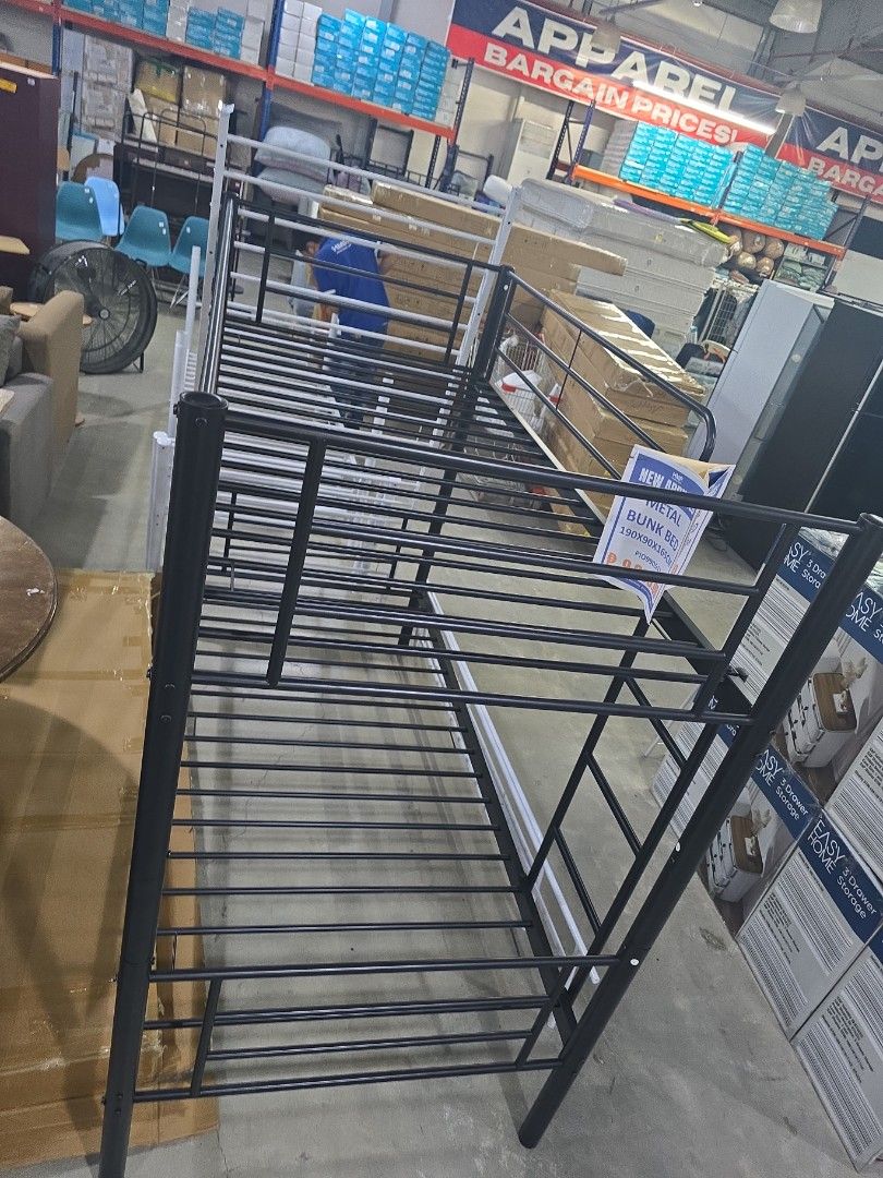 Bunk bed metal 190x90x165cm (Category: Bed Frames & Mattresses) located in Manila. Submitted by chawchul (Listing ID 1459759815, Image 2). Description: pm.me for sure buyer..thankyou.