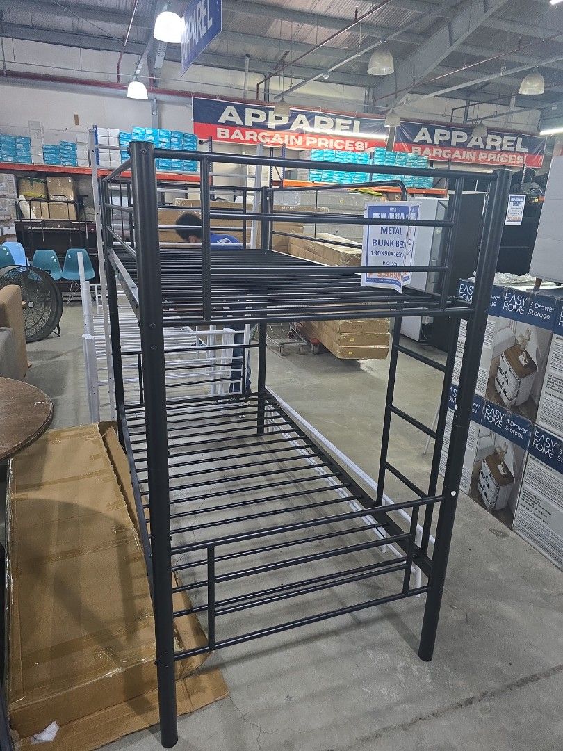 Bunk bed metal 190x90x165cm (Category: Bed Frames & Mattresses) located in Manila. Submitted by chawchul (Listing ID 1459759815, Image 1). Description: pm.me for sure buyer..thankyou.