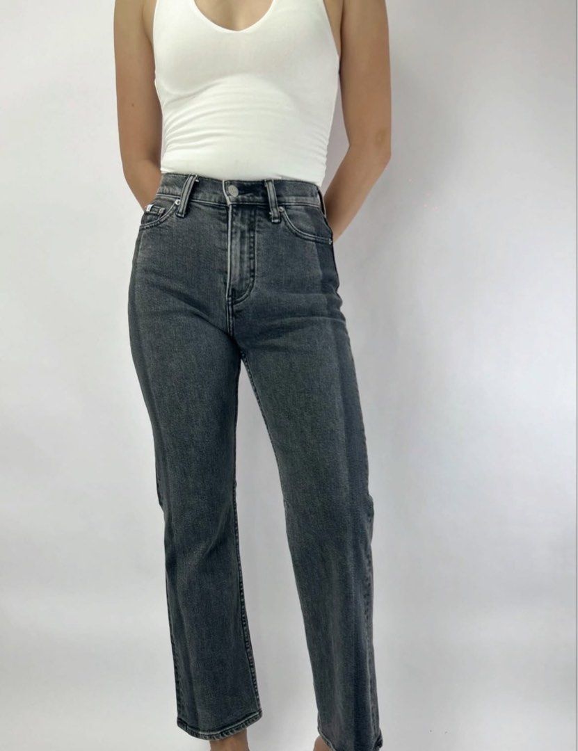 Calvin Klein Mom jeans (Category: Jeans) located in Tacloban City. Submitted by homeresmik34297 (Listing ID 1459728772, Image 2). Description: Waist: 24" Rise: 10" Hips: 36" Length: 35".