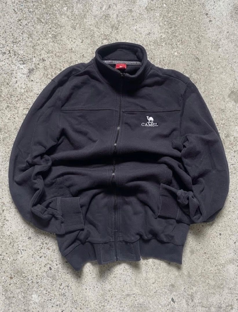 Camel Jacket (Category: Coats, Jackets and Outerwear) located in Pasig City. Submitted by iwillconsume (Listing ID 1459750356, Image 1). Description: 18x25.
