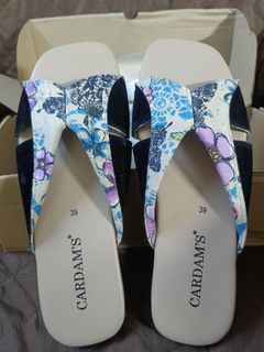 (Category: ) located in . Submitted by chicandglowbargains (Listing ID 1459699826, Image 1). Description: .