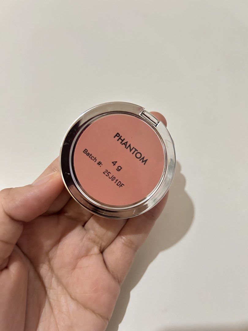 Careline Canva Pot Phantom Blush (Category: Makeup) located in Cabanatuan. Submitted by j_preloved0012 (Listing ID 1459697699, Image 2). Description: - Careline Blush in shade Phantom - used it thrice (ginagaslight ang sarili na warm undertone sha, kahit hindi) - perfect too swear! hindi ko lang talaga shade huhu.. - sold out sa market palagi.