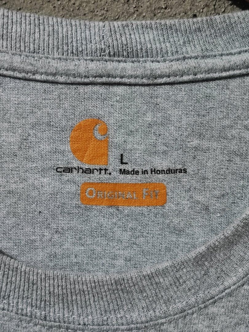 CARHARTT K87 HEATHER GRAY (Category: Tshirts & Polo Shirts ) located in Iloilo. Submitted by gooddimes (Listing ID 1459878535, Image 3). Description: Carhartt K87 Heather Gray Authentic Original Fit Heather Gray color Size on tag: Large Dimes: 24Wx31L Issue/s: None, need wash Color rate: 10/10 Like new condition ₱1,200 Reminders: - All items are thrifted, please manage your expectations - Color may vary due to lighting - Please wash before using 