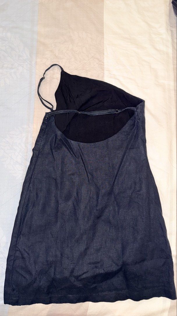 Cariño Stella Mini Dress (Category: Dresses) located in Las Pinas. Submitted by kathhsantoss (Listing ID 1459805412, Image 2). Description: - Never been worn DESCRIPTION The Stella Mini Dress features a asymmetrical neckline with a scoop back. Fully lined with adjustable shoulder and back straps. Model wears Extra Small. Material: Linen Bust - 30” Waist - 28” Hips - 36” Length - 30” .