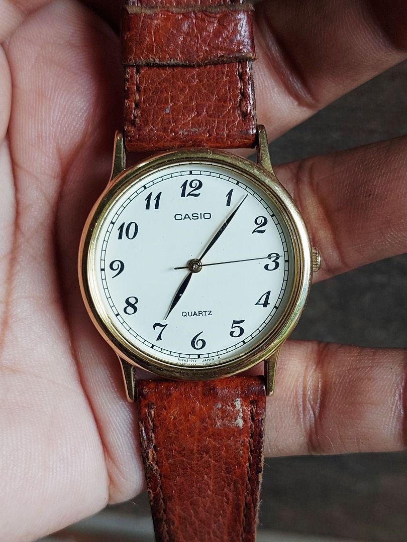 Casio Quartz Watch with Brown Leather Strap (Category: Women's Watches) located in Batangas. Submitted by vintageanddainty (Listing ID 1459695308, Image 2). Description: - Classic Casio analog watch - White face with gold-tone bezel - Hour, minute, and second hands - Brown leather strap - Reliable quartz movement - Ideal for everyday wear.