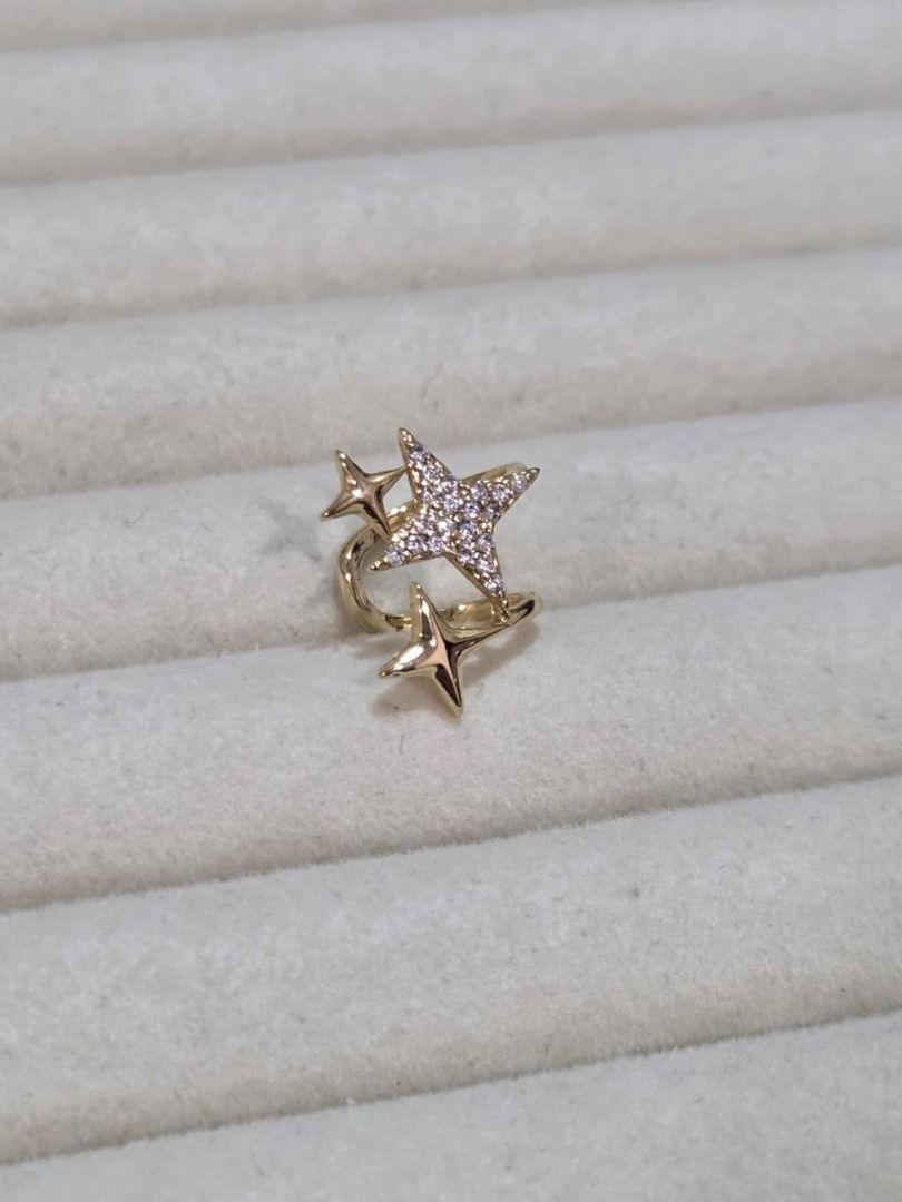 Celestial Ear Cuff (Category: Earrings) located in Nusajaya. Submitted by luna.ing667 (Listing ID 1459732688, Image 2). Description: .