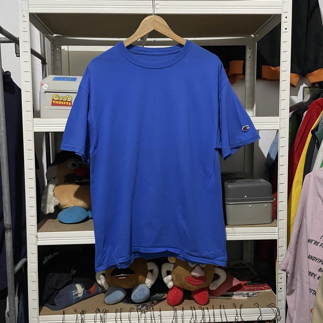 Champion Basic Tee 21 x 28 Large (Category: Tshirts & Polo Shirts ) located in Porac. Submitted by good.thriftsph (Listing ID 1459876784, Image 1). Description: Champion Plain Shirt Basic Tee Royal Blue Color 9/10 Excellent to like New Condition 21 width 28 Length Gcash JNT PORAC PAMPANGA .