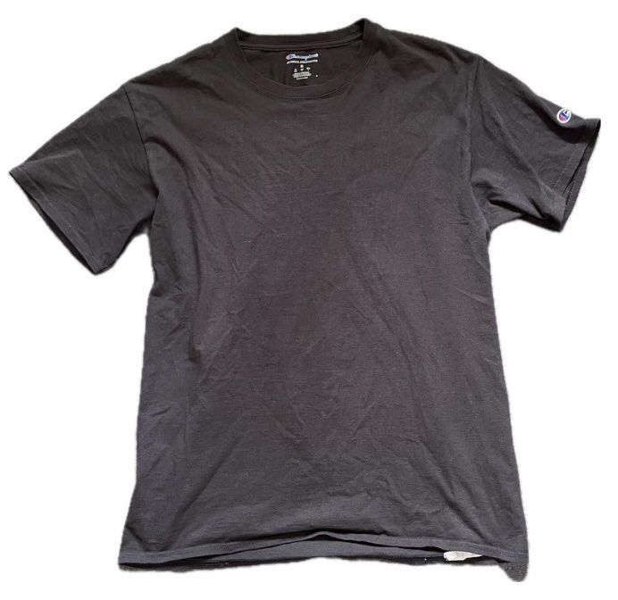 Champion Black T-Shirt (Category: Tshirts & Polo Shirts ) located in Manila. Submitted by 7.pts (Listing ID 1459786137, Image 1). Description: - Good Condition - Classic black Champion t-shirt - Small Champion logo detail on the sleeve - Color Rate: 8.5/10 Note: Color may vary due to lightings. 📩 Kindly message for more details..