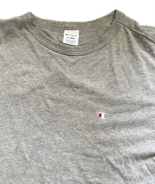 Champion Grey T-Shirt X-Large (Category: Tshirts & Polo Shirts ) located in Manila. Submitted by 7.pts (Listing ID 1459785838, Image 2). Description: - Good Condition - Features a small embroidered logo on the chest and sleeve - Size: X-Large on tag - Color rate: 8/10 Note: Color may vary due to lightings. 📩 Kindly message for more details. .