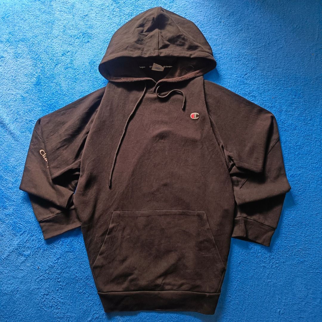 Champion Pullover Hoodie (OFF) (Category: Coats, Jackets and Outerwear) located in Antipolo. Submitted by juliane_thrift-declutters (Listing ID 1459820426, Image 1). Description: Champion Pullover Hoodie (OFF) Dimes: 29.5×20.5 Size: 4XL Best fit to 2XL and 3XL • Rubberized logo • Drawstring Hood • Off brand • Incomplete tags • Overall Condition: 7.5/10 * Color may vary due to lighting.