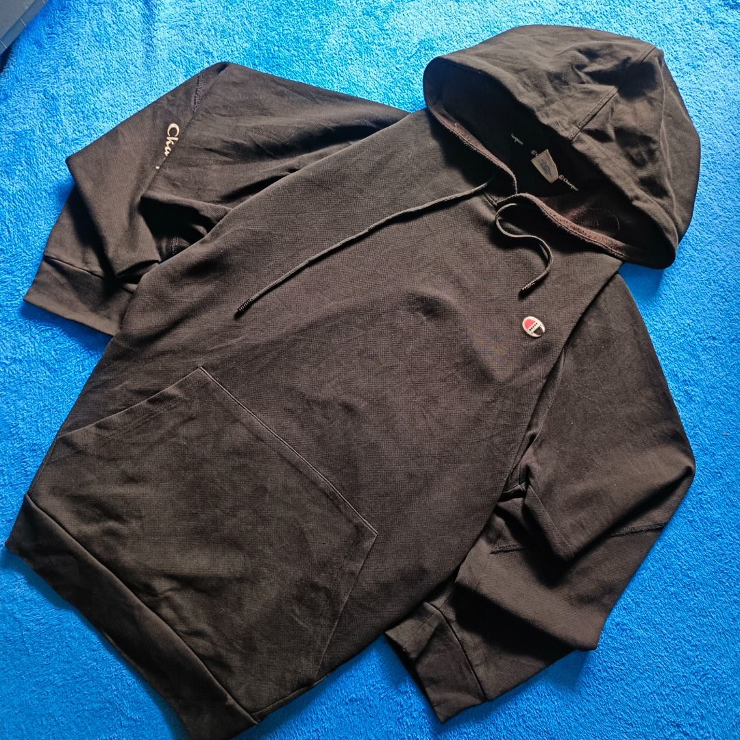 Champion Pullover Hoodie (OFF) (Category: Coats, Jackets and Outerwear) located in Antipolo. Submitted by juliane_thrift-declutters (Listing ID 1459820426, Image 2). Description: Champion Pullover Hoodie (OFF) Dimes: 29.5×20.5 Size: 4XL Best fit to 2XL and 3XL • Rubberized logo • Drawstring Hood • Off brand • Incomplete tags • Overall Condition: 7.5/10 * Color may vary due to lighting.