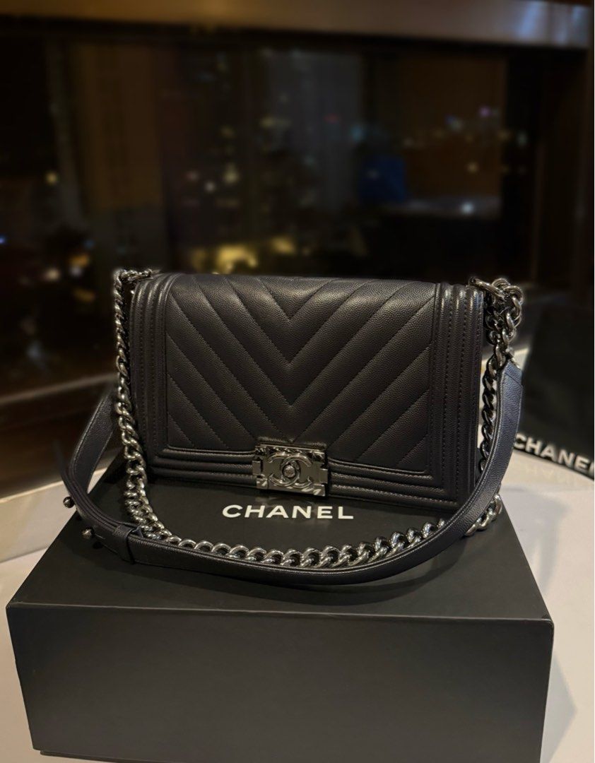 Chanel Leboy Caviar Silver Hardware Series 25 (Category: Luxury Bags & Wallets) located in Mandaluyong City. Submitted by luxevault (Listing ID 1459845346, Image 3). Description: Chanel Leboy Chevron Caviar Series 25 - Old Medium Silver Hardware Navy blue FULL SET: • Box • Dustbag • Authenticity Card • Entrupy Certificate & Legit Grails Certificate ✨ This bag has also undergone third-party authentication for added peace of mind. .
