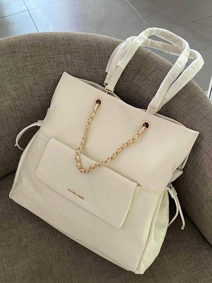 CHARLES & KEITH Duo Quilted Drawstring Two-Way Backpack (Category: Backpacks) located in Marikina City. Submitted by tenjinktn (Listing ID 1459878320, Image 1). Description: CHARLES & KEITH Duo Quilted Drawstring Two-Way Backpack 🎒 ✨ 🧷 Size: 35 x 32 x 11 cm 🧷 with dust bag & serial number 🧷 With paper bag 🧷 Available for PRE- ORDERS! 💌PM!.