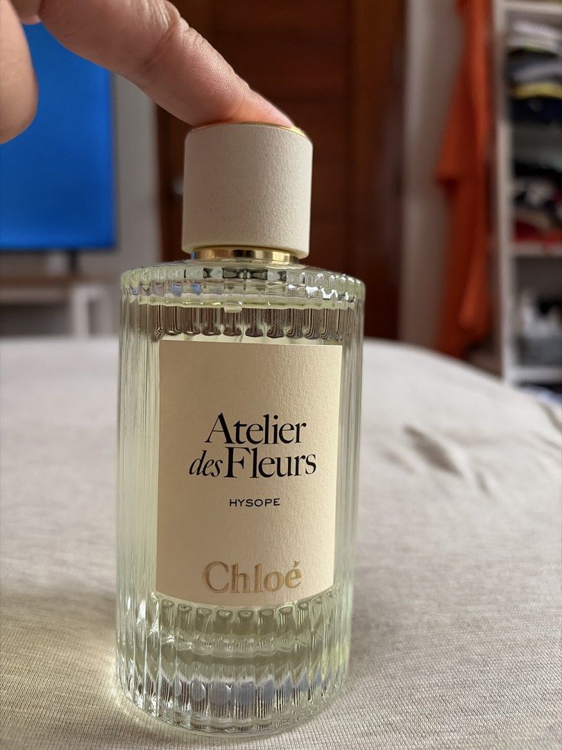 Chloe Atelier des Fleurs HYSOPE Eau de Parfum 150ml (Category: Fragrance & Deodorants) located in Manila. Submitted by cythecarebear (Listing ID 1459731220, Image 2). Description: - Chloe Atelier des Fleurs HYSOPE Eau de Parfum Authentic Tester from the Fragrance Closet - Size: 100ml - Scent Profile: Fresh and floral - Versatile: Ideal for everyday wear or special occasions - Feel free to message me with any questions!.