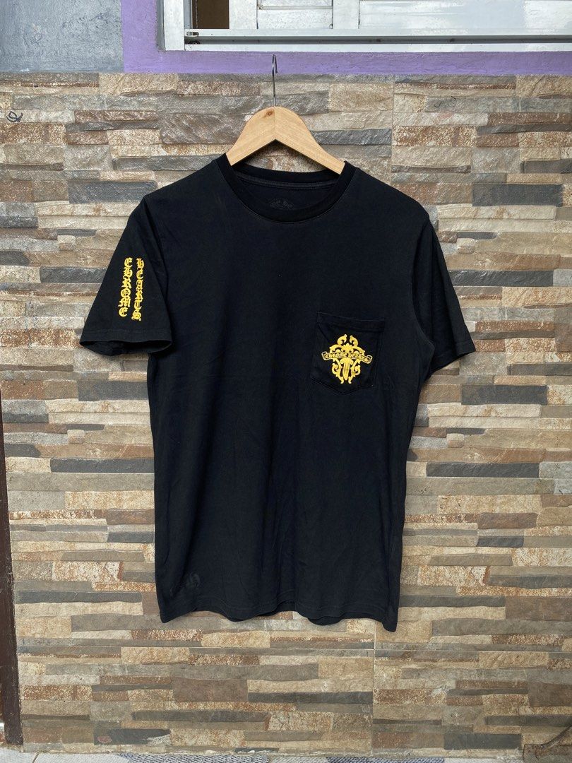 Chrome Hearts Tshirt (Category: Tshirts & Polo Shirts ) located in Labrador. Submitted by jristhrift (Listing ID 1459789467, Image 1). Description: Chrome Hearts Tee -ready to wear -complete tags (off) -good for psg -small pouch Dimes W:19 L:27.5 Issue: none Condition: excellent Cr: 9/10.