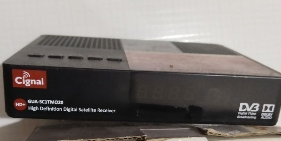 Cignal HD+ Digital Satellite Receiver P199 (Category: Electrical, Adaptors & Sockets) located in Manila. Submitted by mc_2028 (Listing ID 1459793512, Image 1). Description: (Model: GUA-SC1TMO20) Still in great working condition and compatible with your Cignal account. Plug, activate, and watch HD channels in no time! ✅ High Definition Channels Ready Condition Price 🔄 Brand New ₱1,500 – ₱2,000 (average online) 🔁 This Used Unit ₱199 only! 🎯 Save
