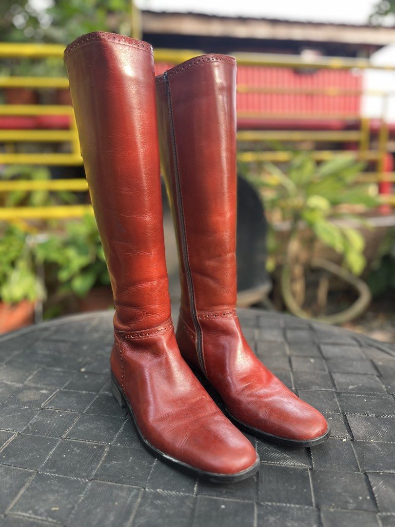 Classic Tangent Leather Boots (Category: Boots) located in Samal. Submitted by thatsodd (Listing ID 1459853081, Image 3). Description: With box and in excellent condition‼️ Custom made from japan(vintage).