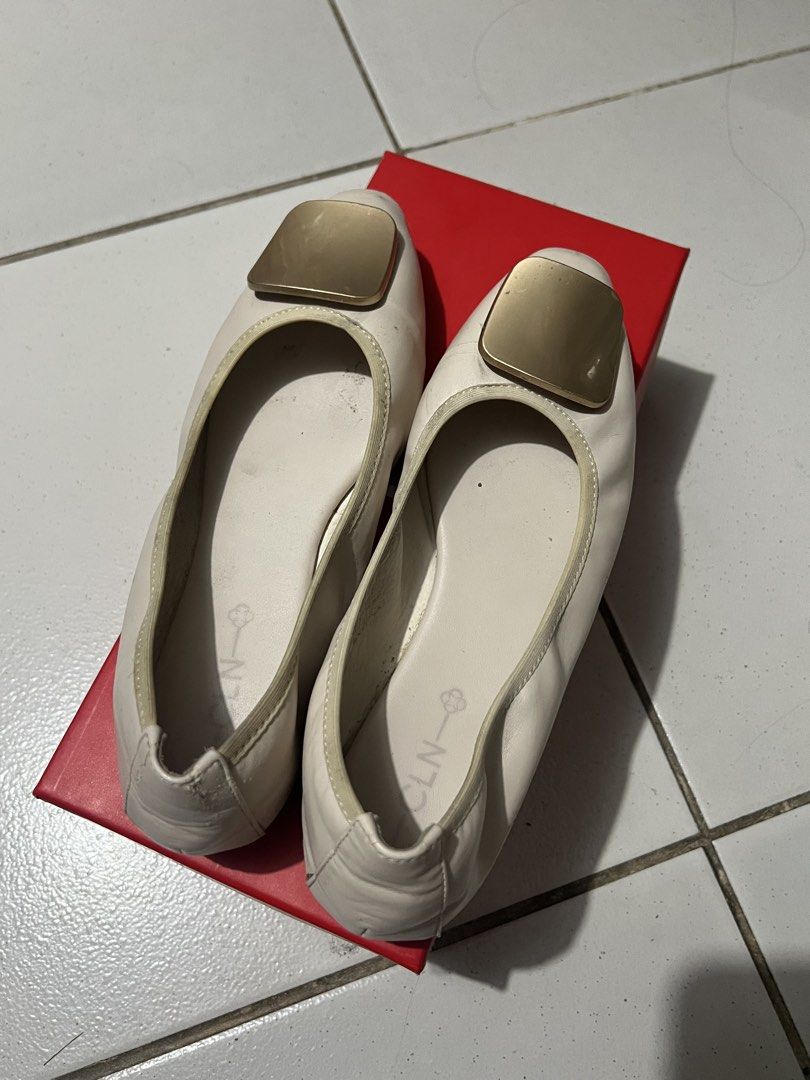 CLN Doll Shoes in Bone (Category: Sandals) located in Manila. Submitted by dia_declutters (Listing ID 1459857616, Image 2). Description: .