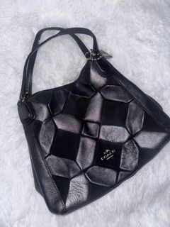 (Category: ) located in . Submitted by kiwimango03 (Listing ID 1459752003, Image 1). Description: .